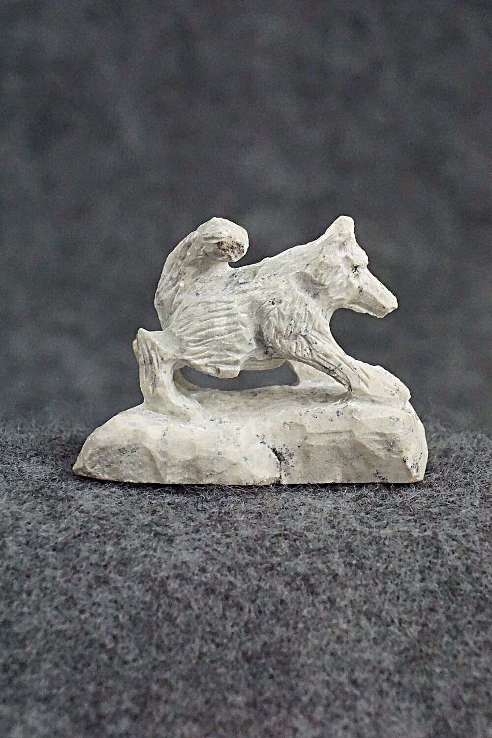 Wolf Zuni Fetish Carving - Lewis Malie
