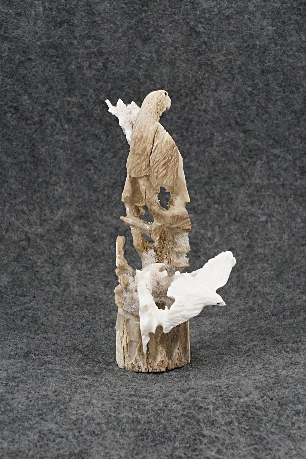 Eagles Zuni Fetish Carving - Ruben Najera