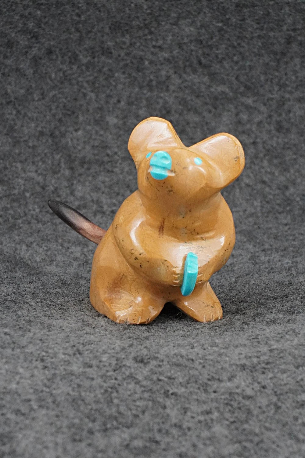 Mouse Zuni Fetish Carving - Enrike Leekya