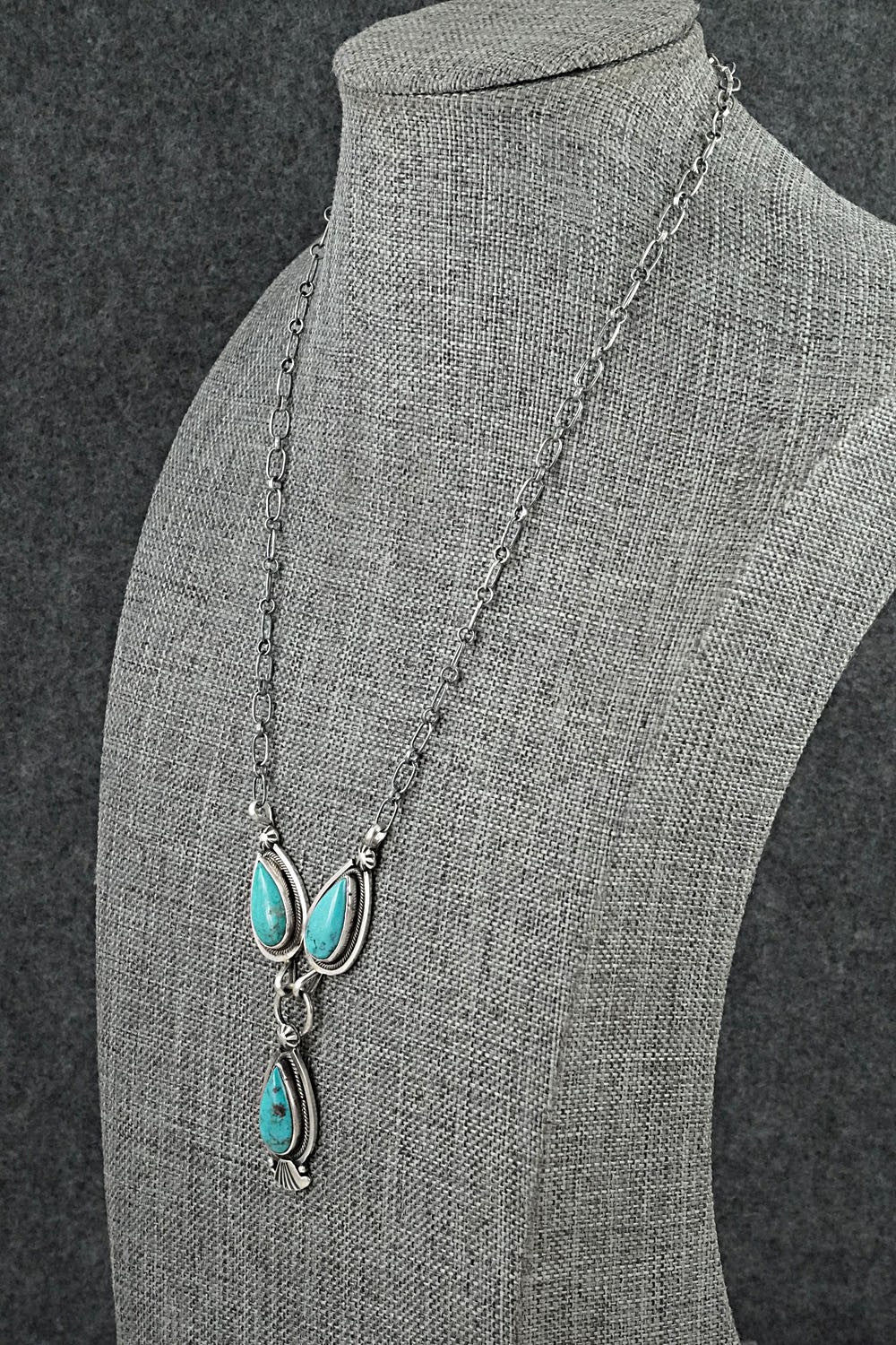 Turquoise & Sterling Silver Necklace - Verley Betone