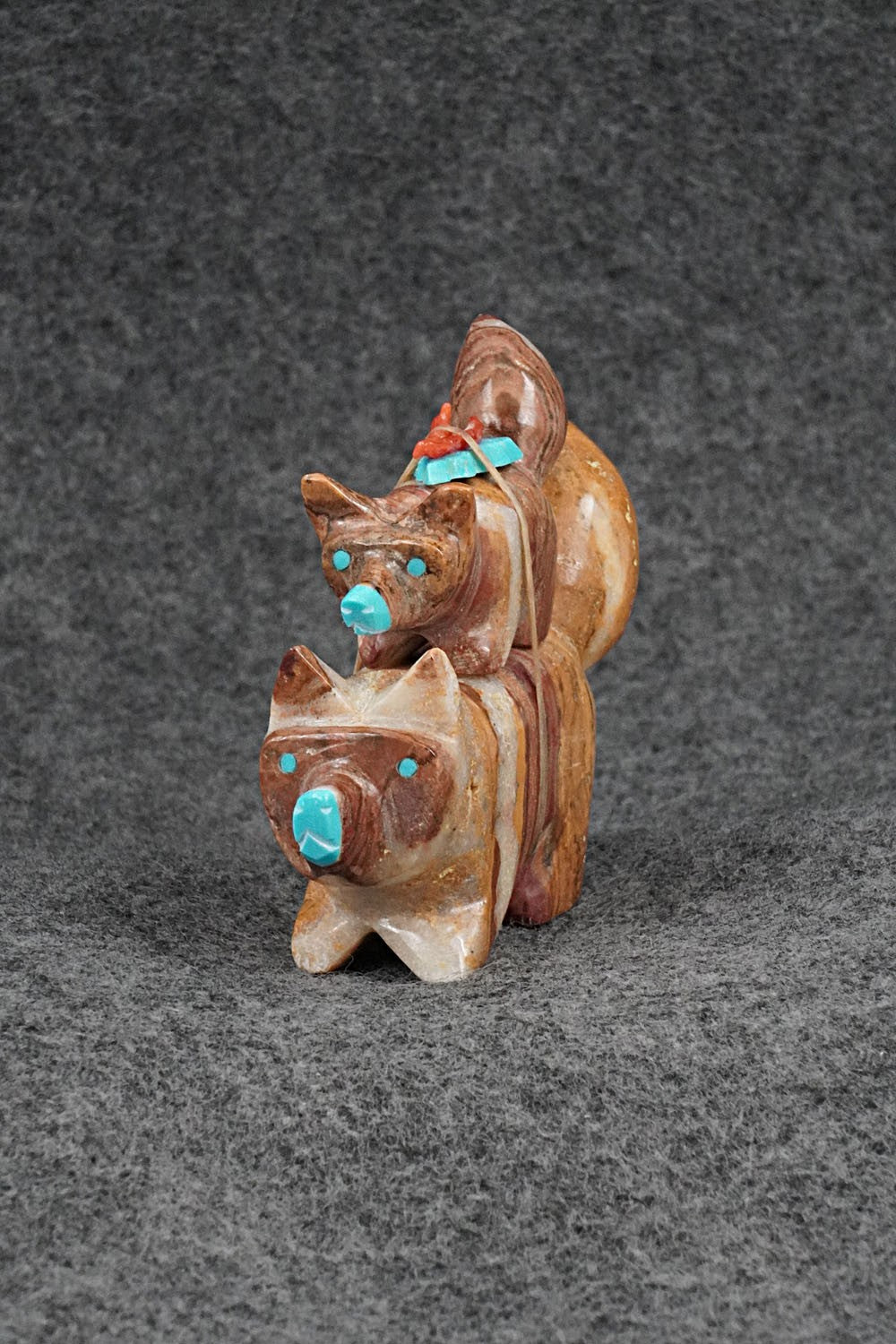 Fox Zuni Fetish Carving - Enrike Leekya