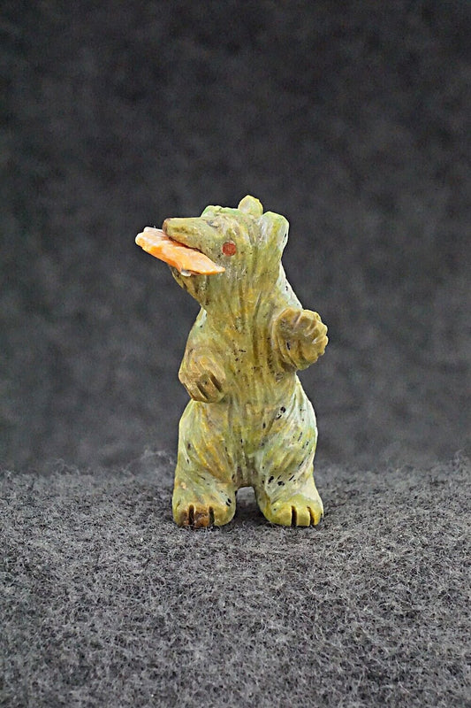 Bear with Fish Zuni Fetish Carving - Andres Quandelacy