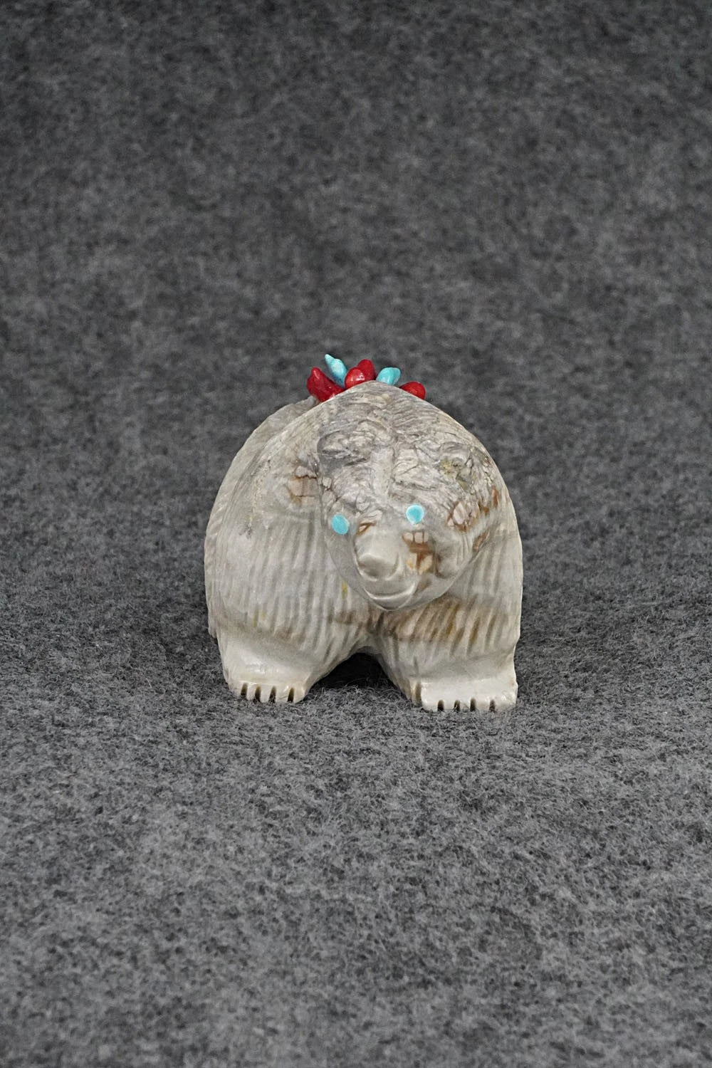 Bear Zuni Fetish Carving - Farlan & Paulette Quam
