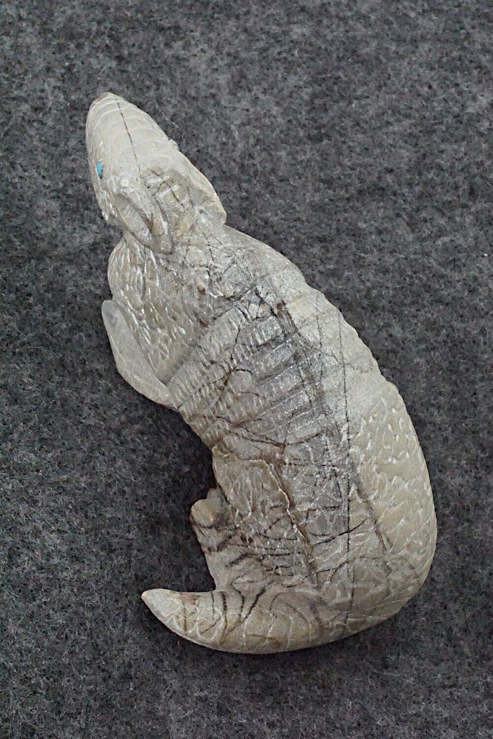 Armadillo Zuni Fetish Carving - Derrick Kaamasee