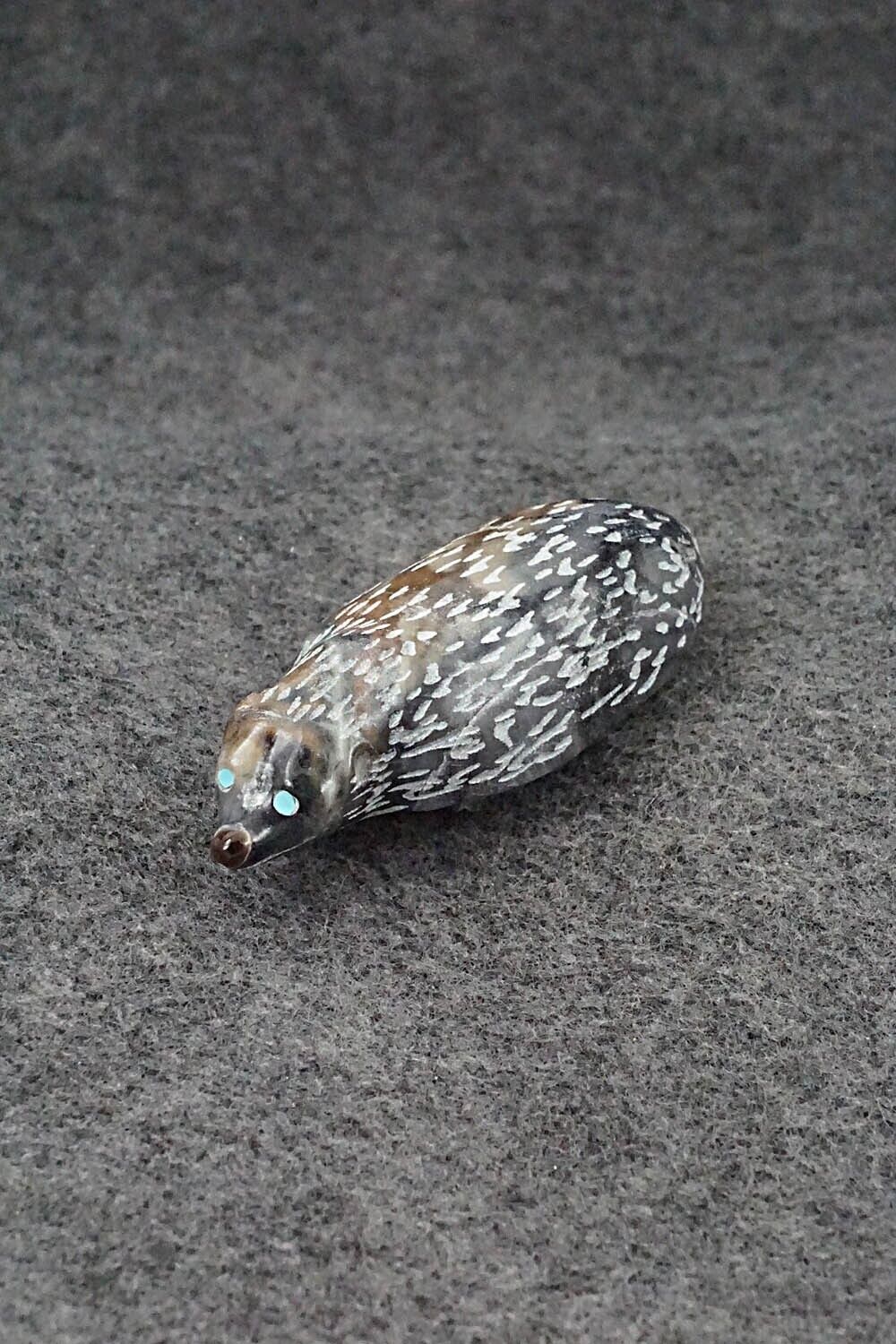Porcupine Zuni Fetish Carving - Freddie Leekya