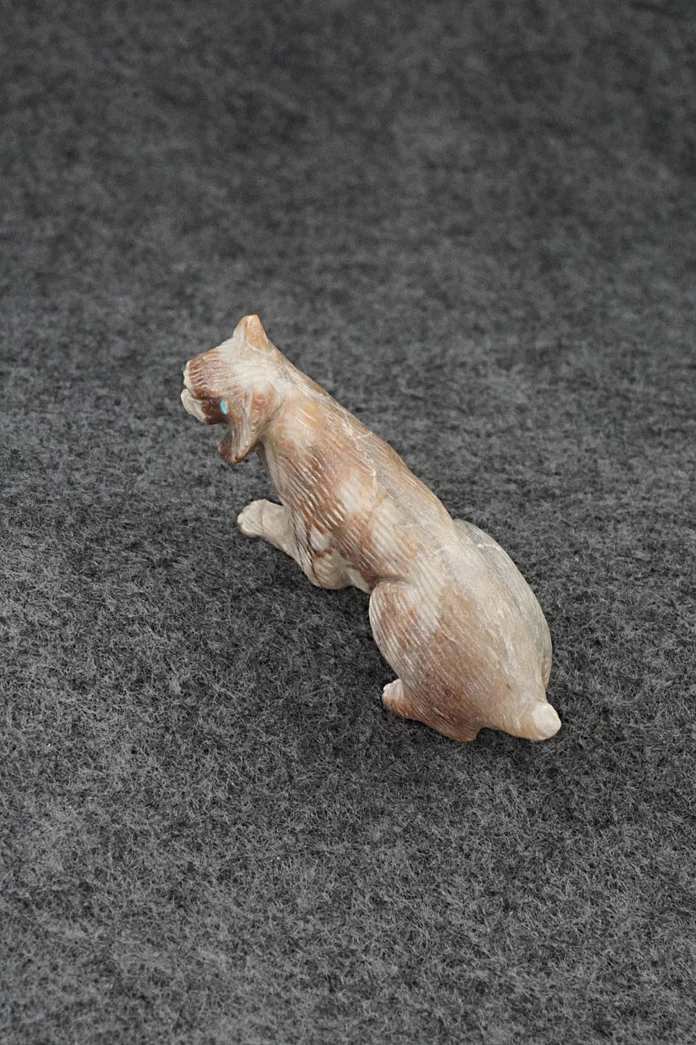 Bobcat Zuni Fetish Carving - Lance Cheama