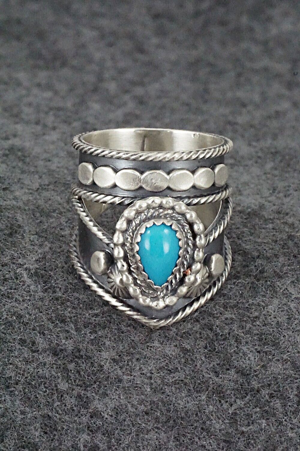 Turquoise & Sterling Silver Ring - Tom Lewis - Size 8