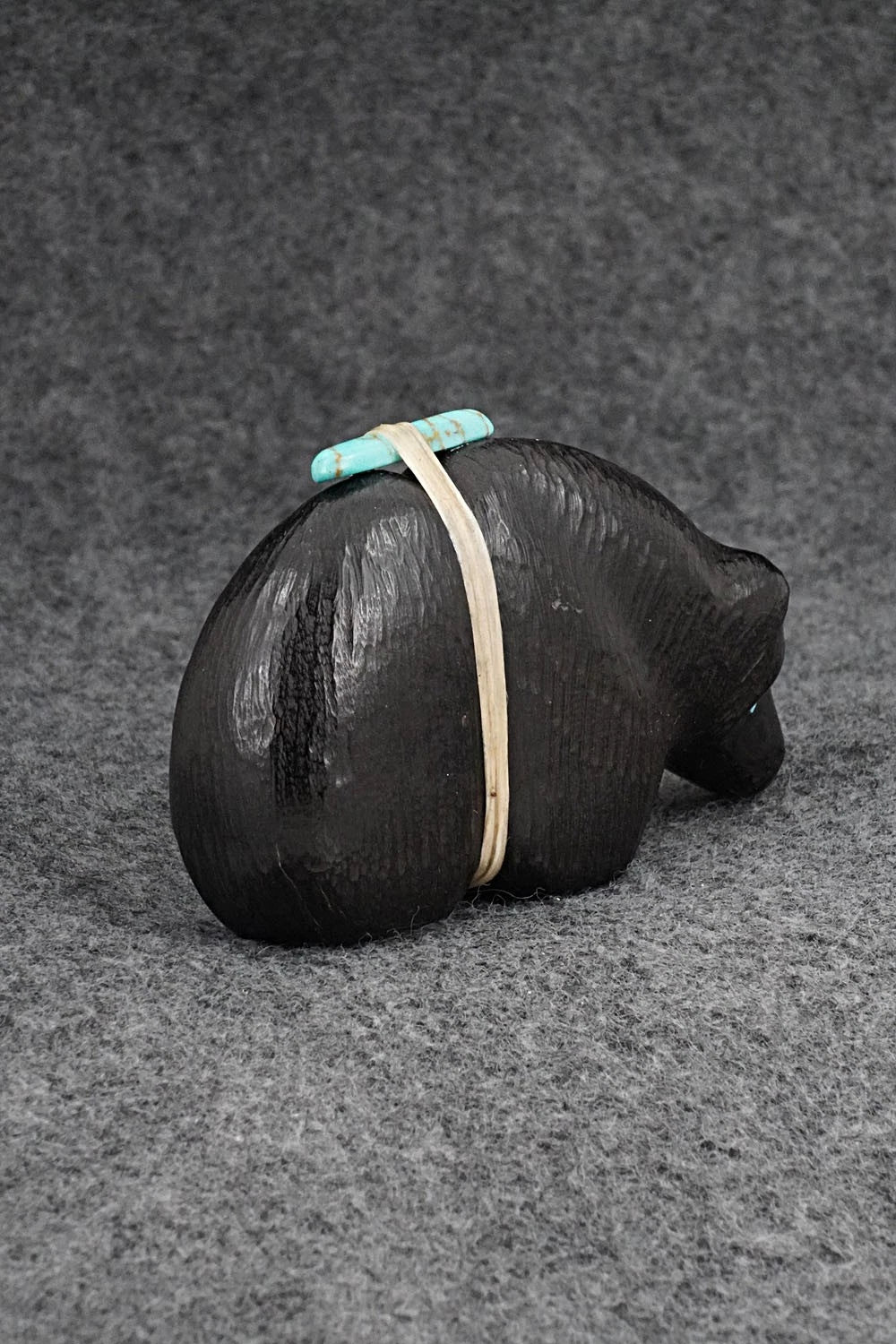 Bear Zuni Fetish Carving - Herb Halate