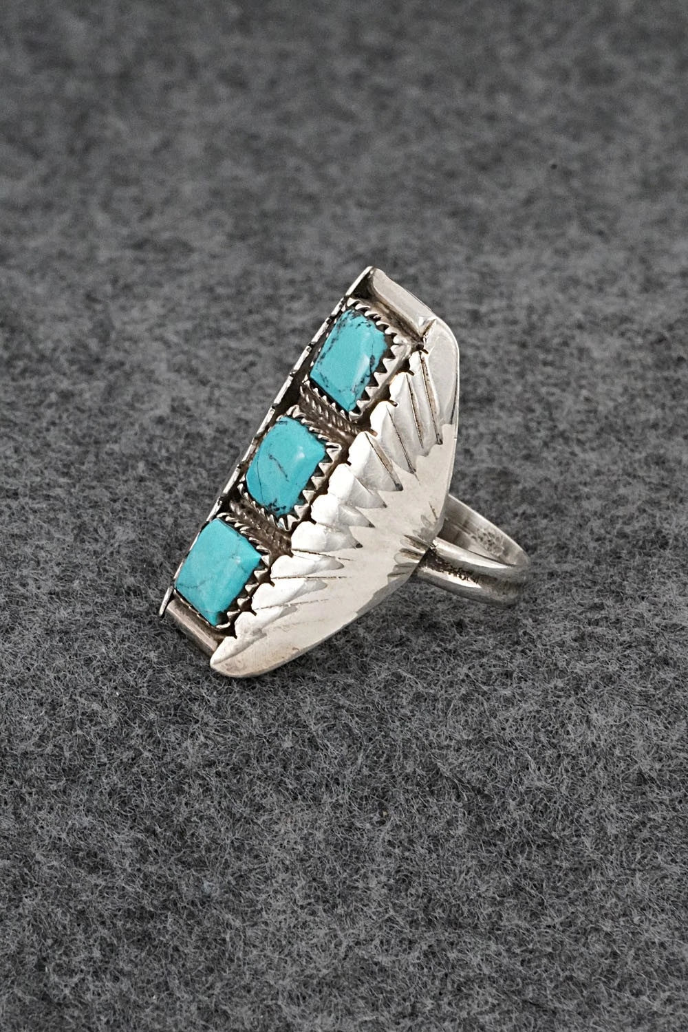 Turquoise & Sterling Silver Vintage Ring - Size 11