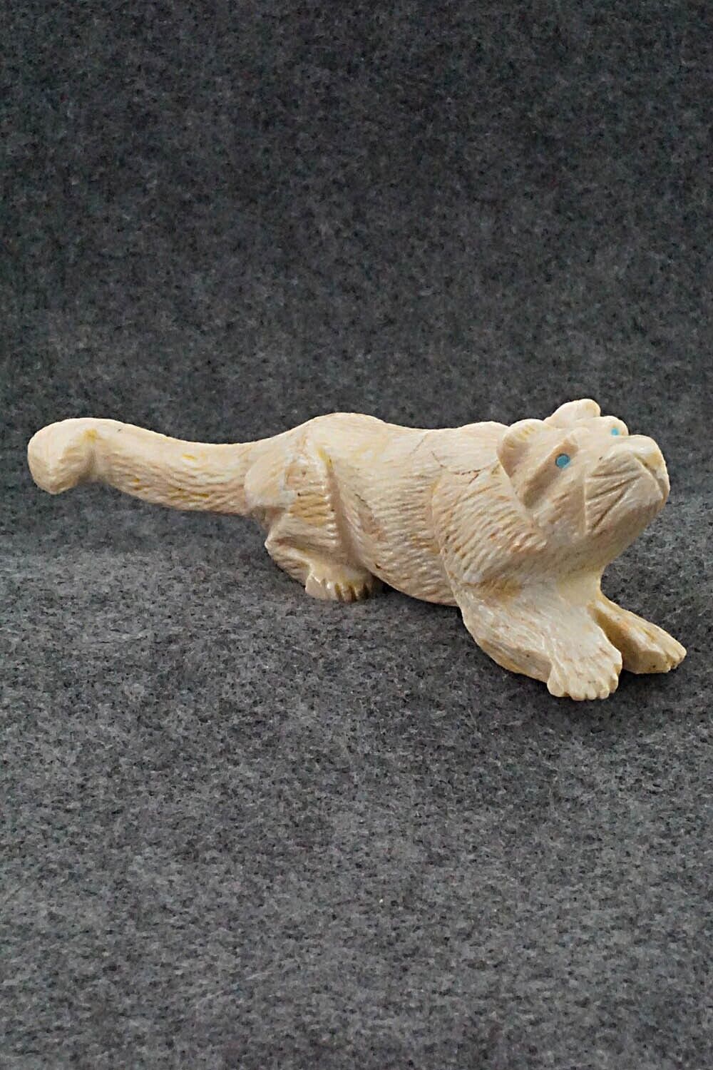 Mountain Lion Zuni Fetish Carving - Tony Mackel