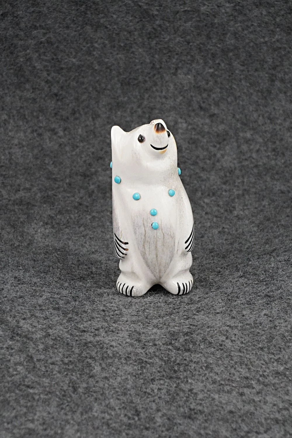 Bear Zuni Fetish Carving - Claudia Peina