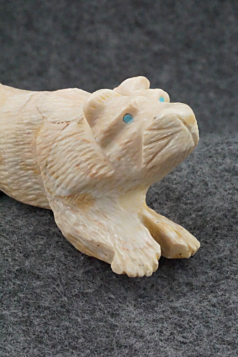 Mountain Lion Zuni Fetish Carving - Tony Mackel
