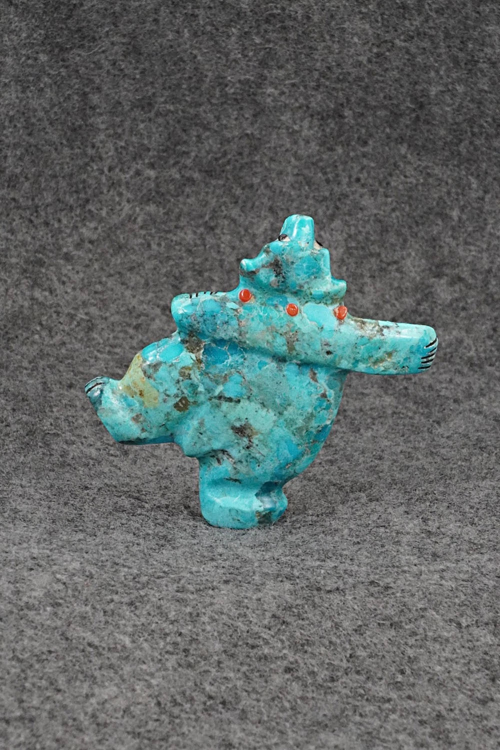 Bear Zuni Fetish Carving - Claudia Peina
