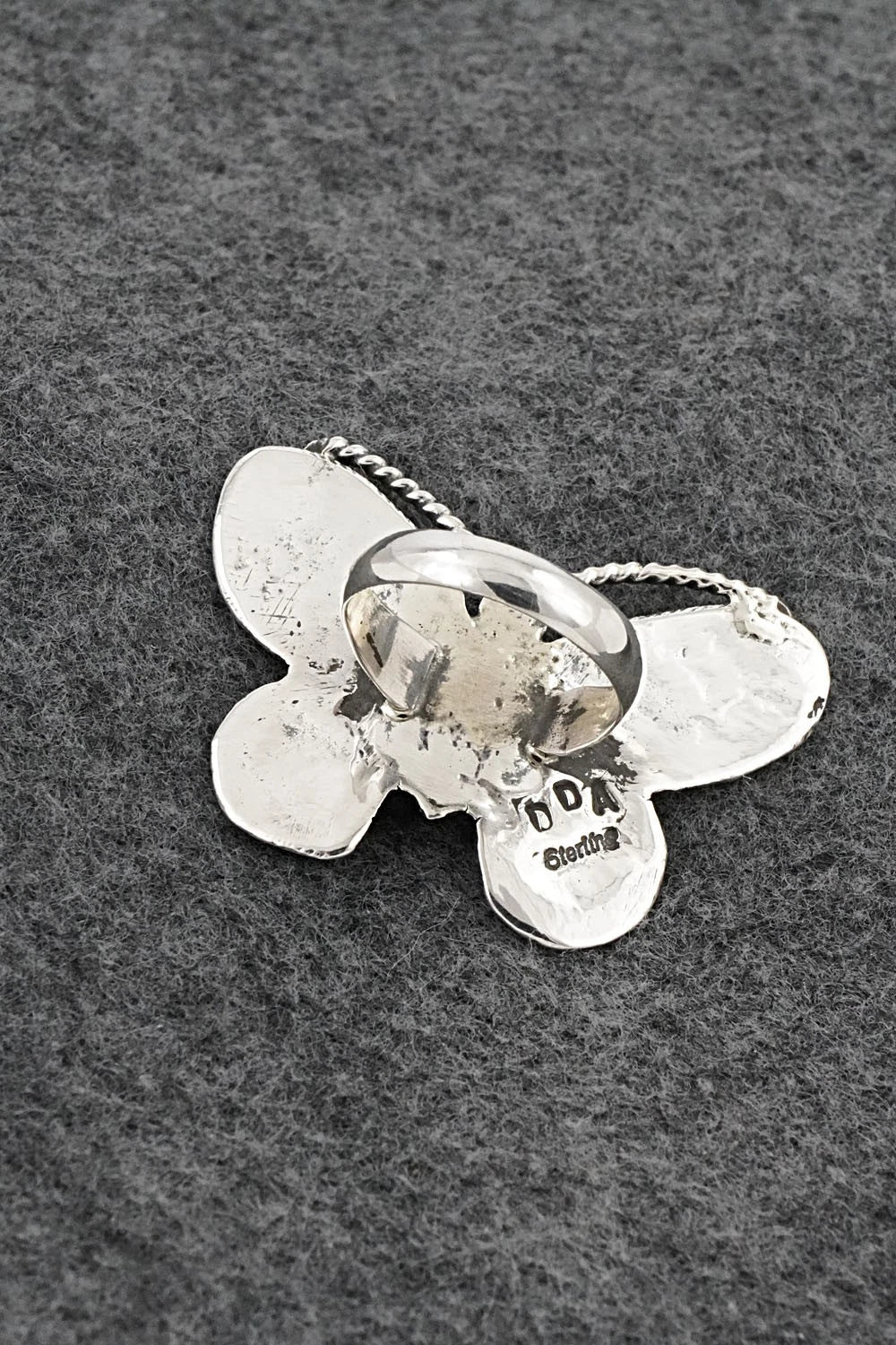 Coral & Sterling Silver Ring - Dymitri Arviso - Size 7.5