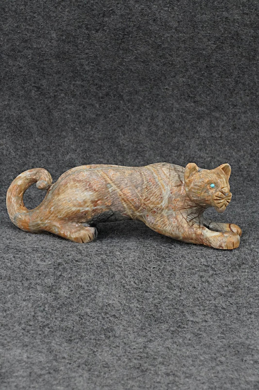 Mountain Lion Zuni Fetish Carving - Wilfred Cheama