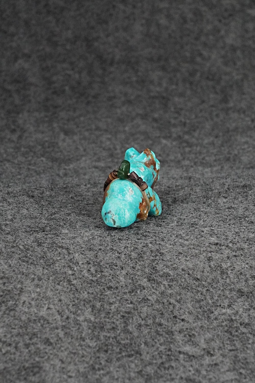 Bear Zuni Fetish Carving - Benina Kallestewa