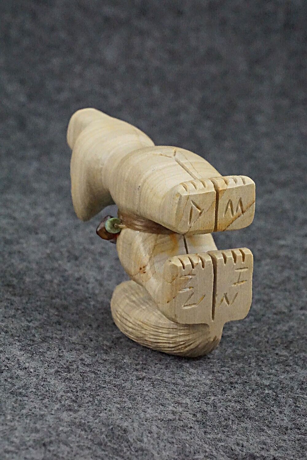 Wolf Zuni Fetish Carving - Douglas Martza