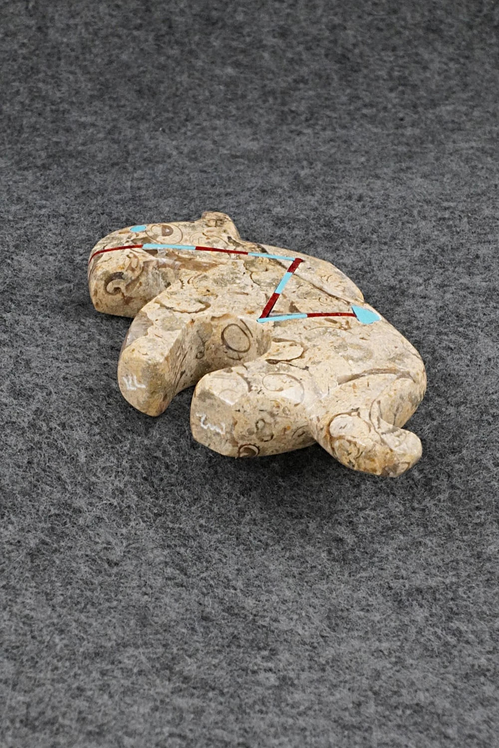 Mountain Lion Zuni Fetish Carving - Kenric Laiwakete