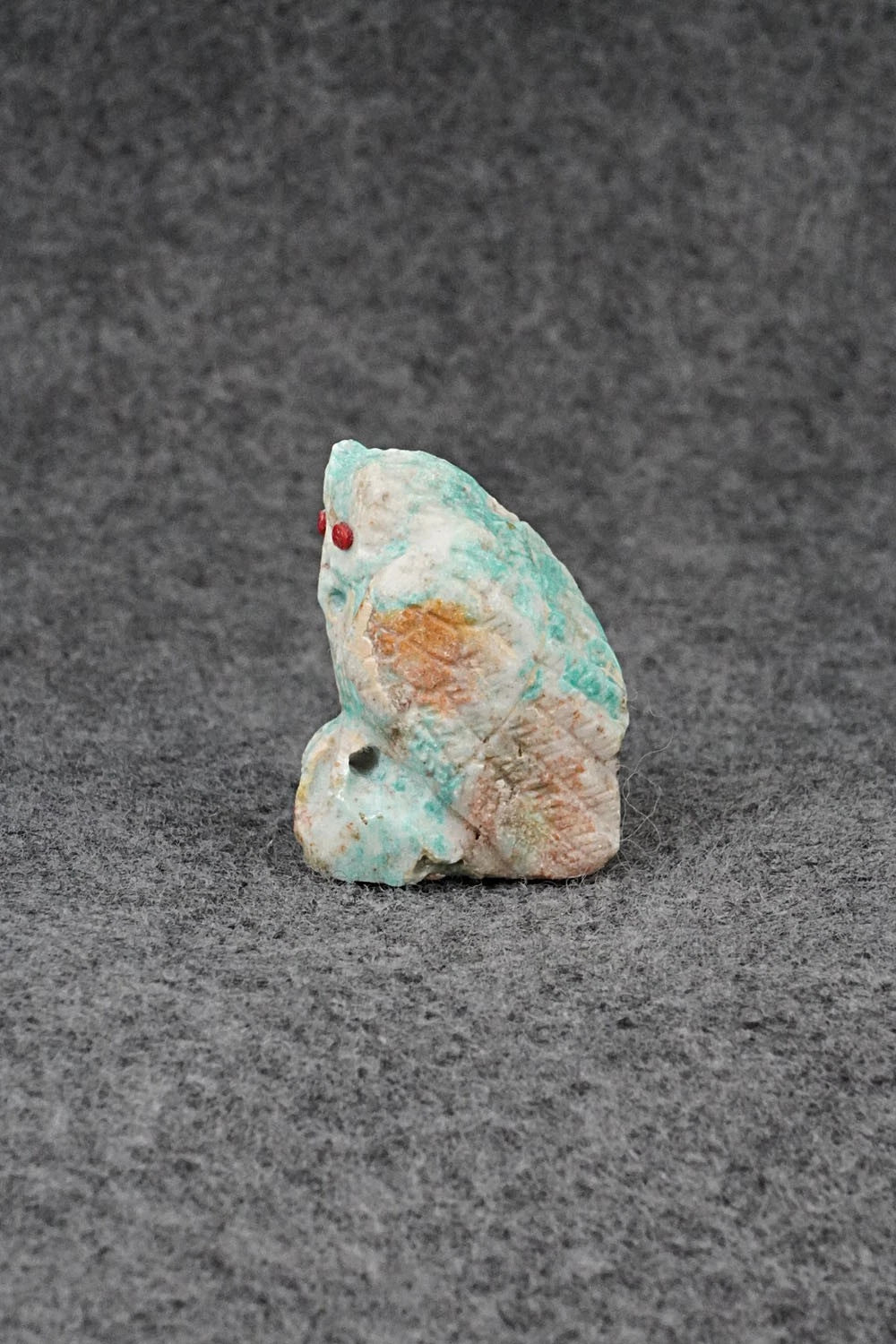 Owl Zuni Fetish Carving - Derrick Kaamasee