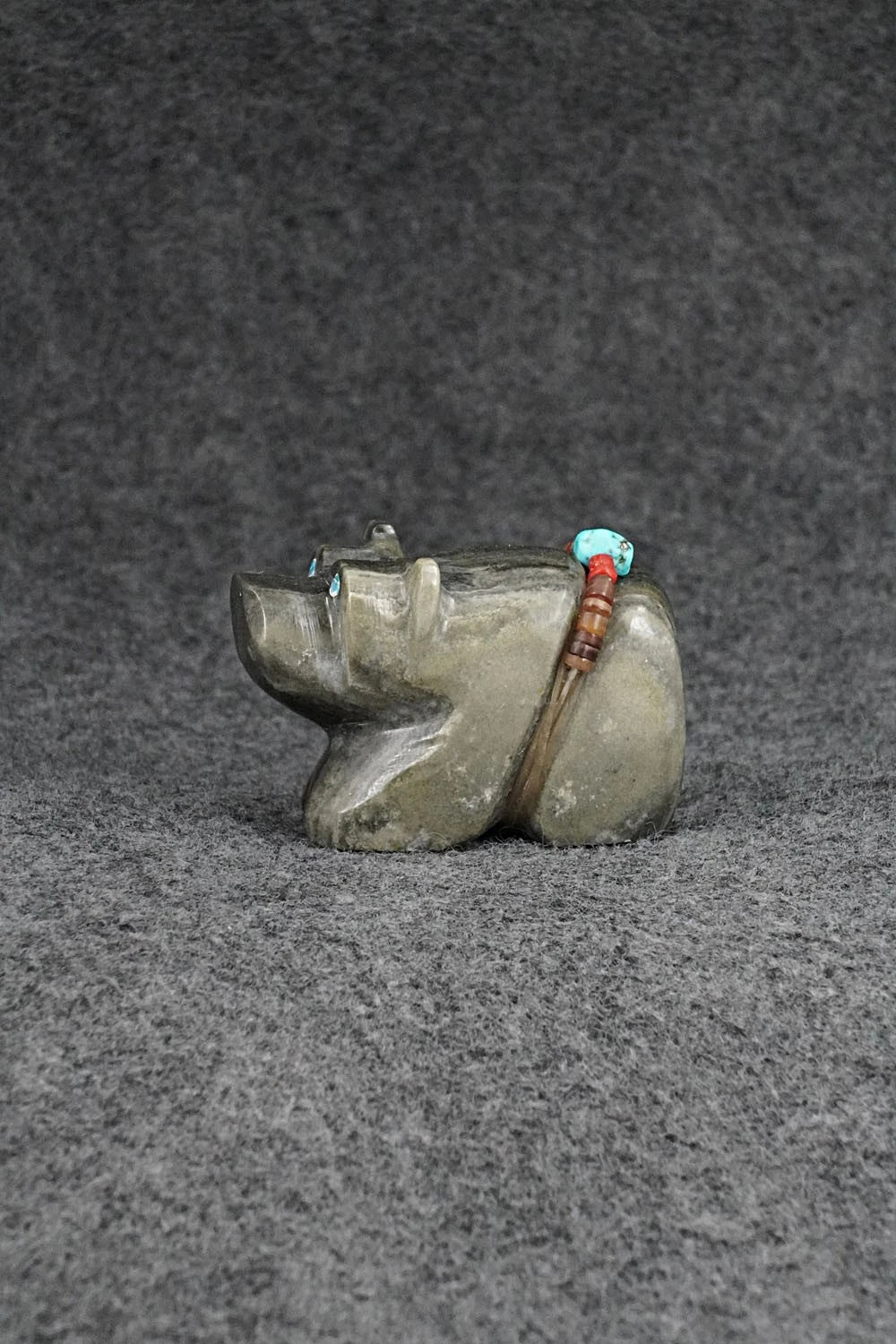 Bear Zuni Fetish Carving - Benina Kallestewa