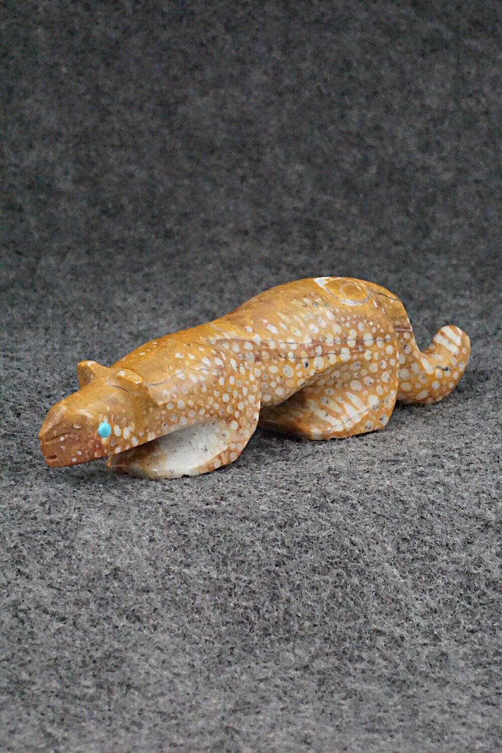 Mountain Lion Zuni Fetish Carving - Ronnie Lunasee