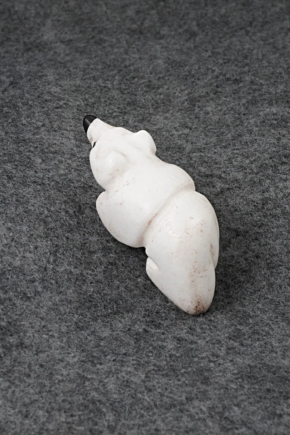Bear Zuni Fetish Carving - Justin Red Elk