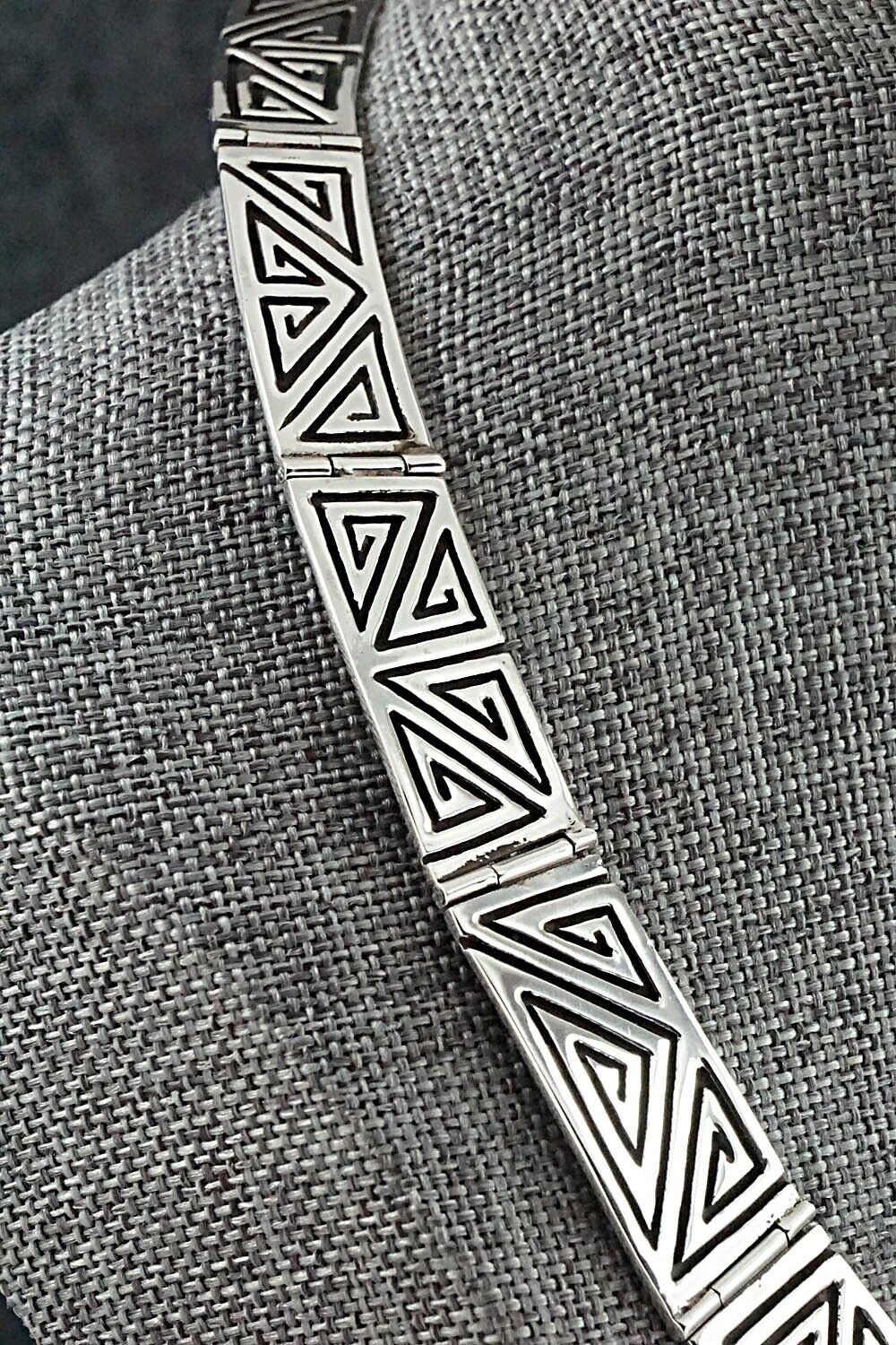 Sterling Silver Necklace - Elgin Tom