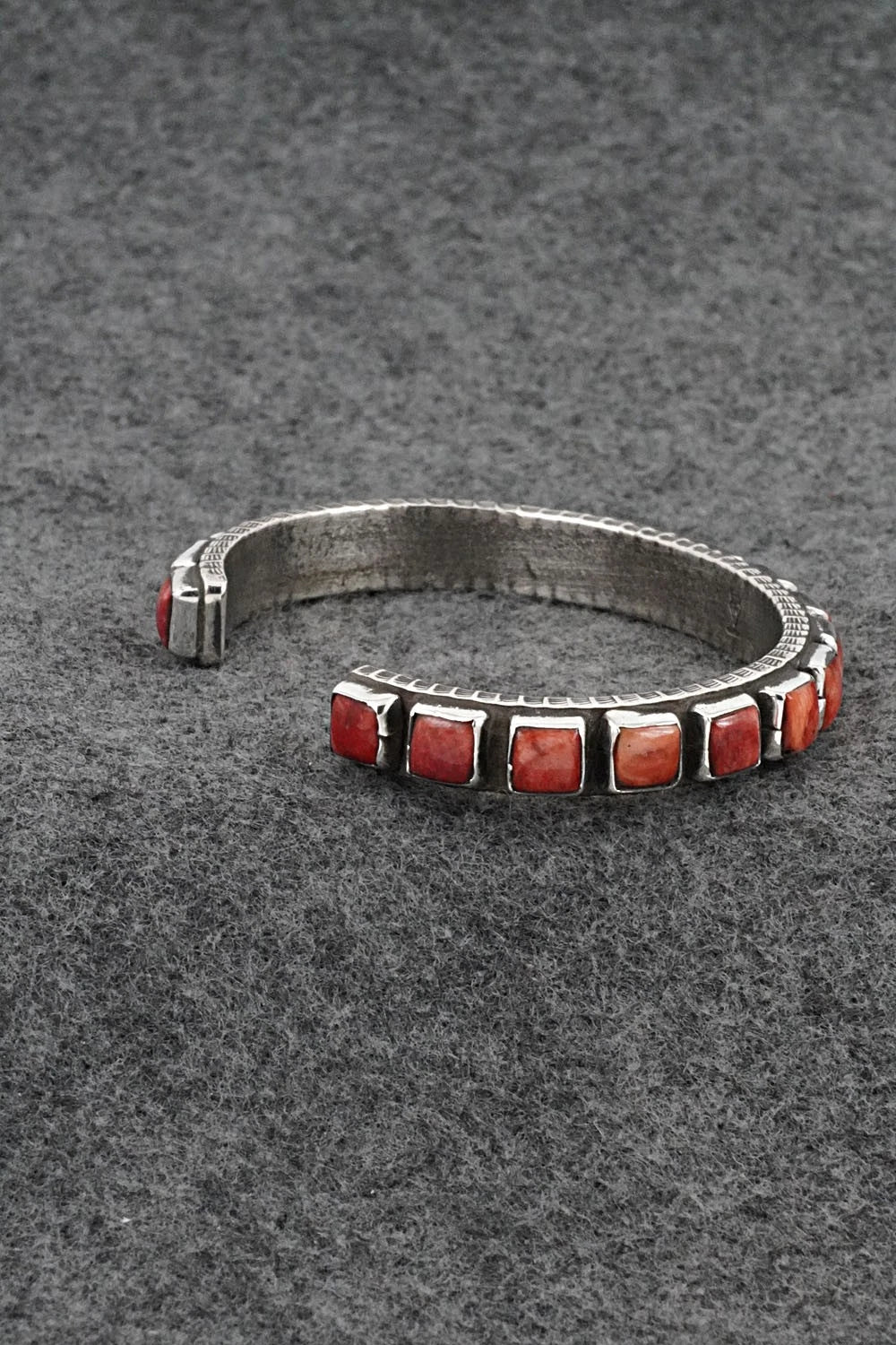 Spiny Oyster & Sterling Silver Bracelet - Ernest Rangel