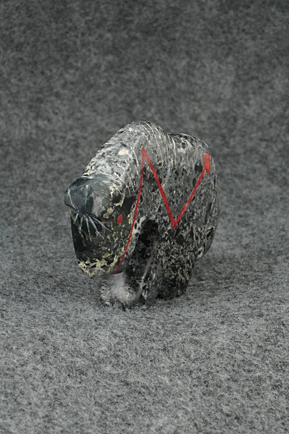 Horse Zuni Fetish Carving - Kenric Laiwakete