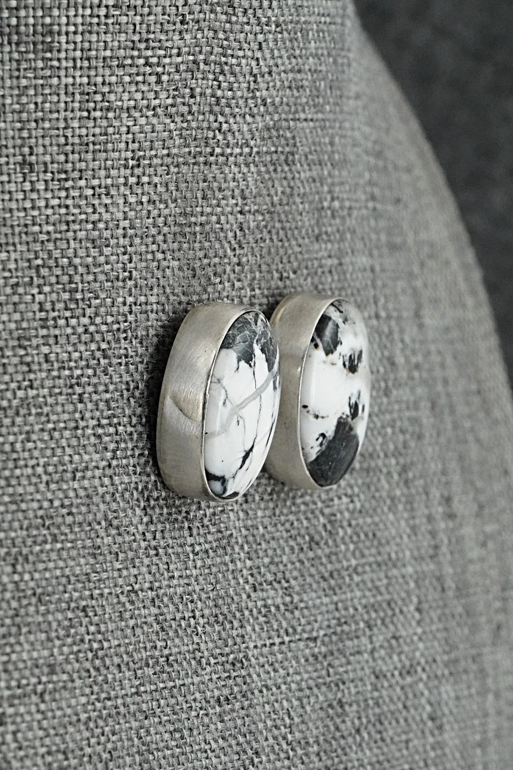 White Buffalo & Sterling Silver Necklace and Earrings Set - Darrin Livingston