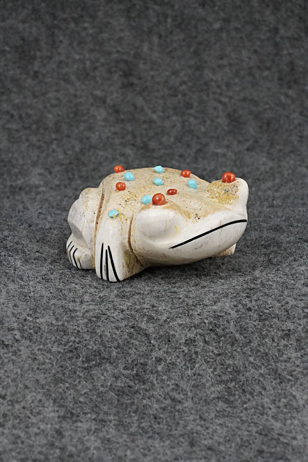 Frog Zuni Fetish Carving - Claudia Peina