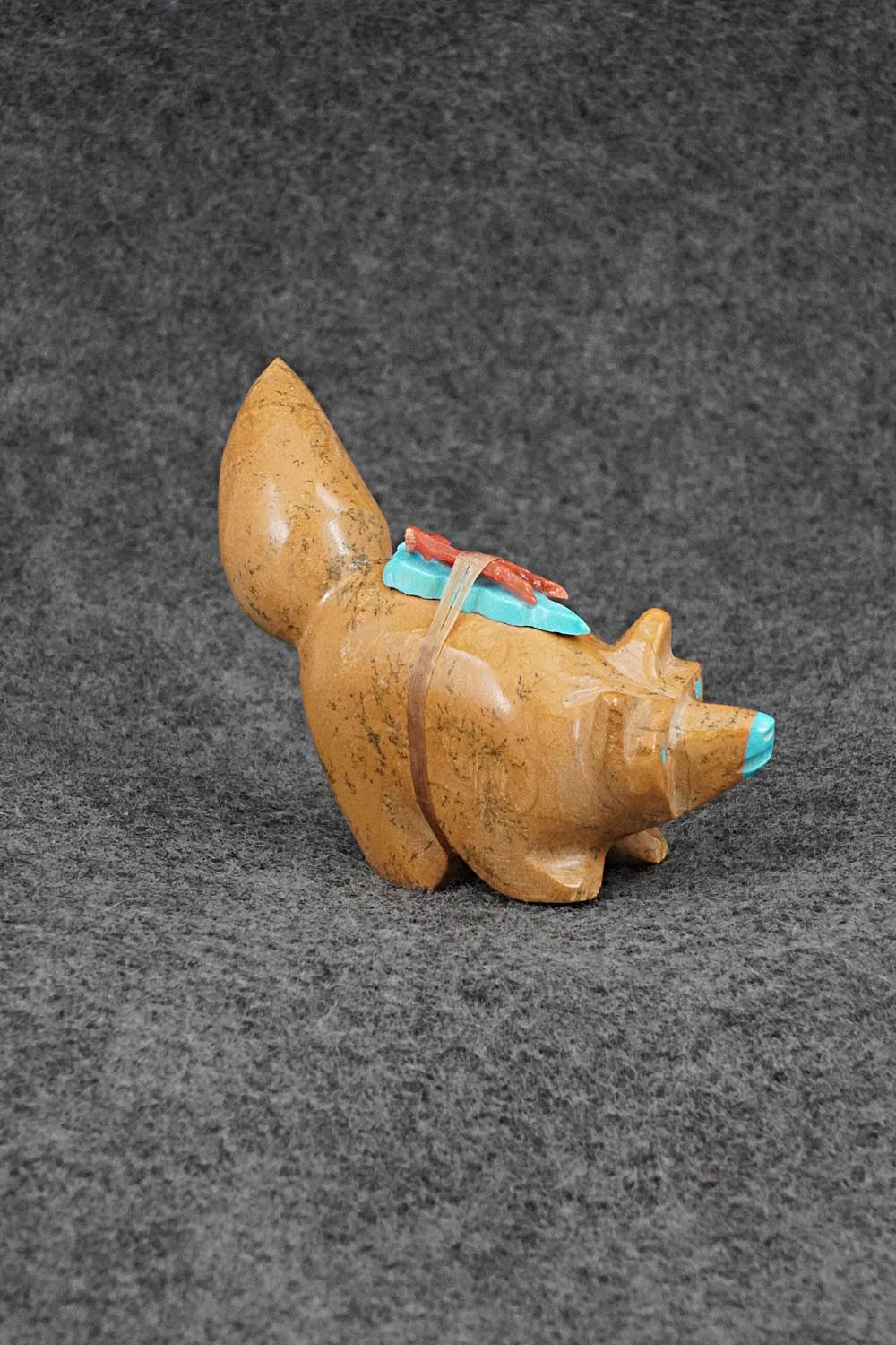 Fox Zuni Fetish Carving - Enrike Leekya