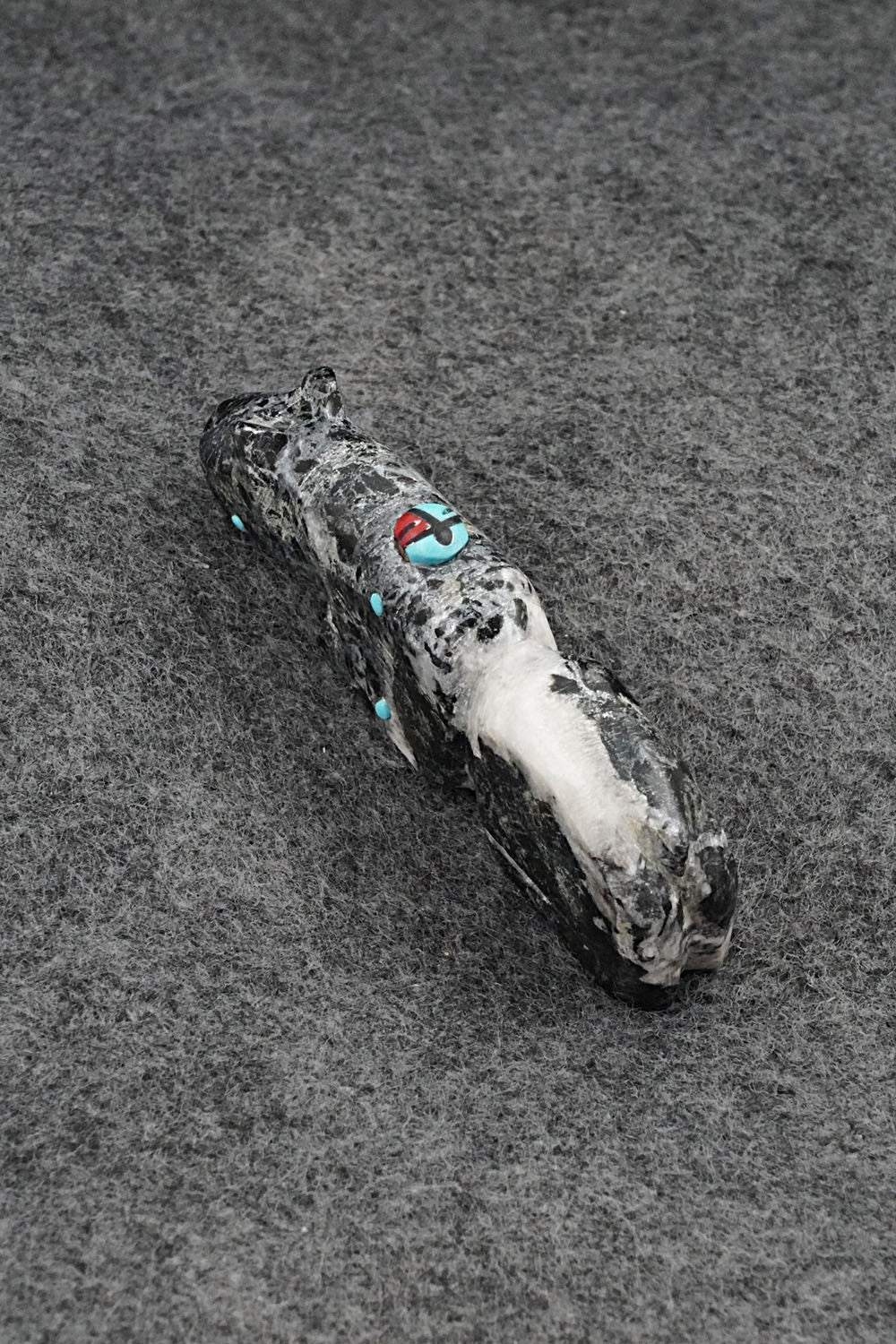 Bear Zuni Fetish Carving - Dannette Laate