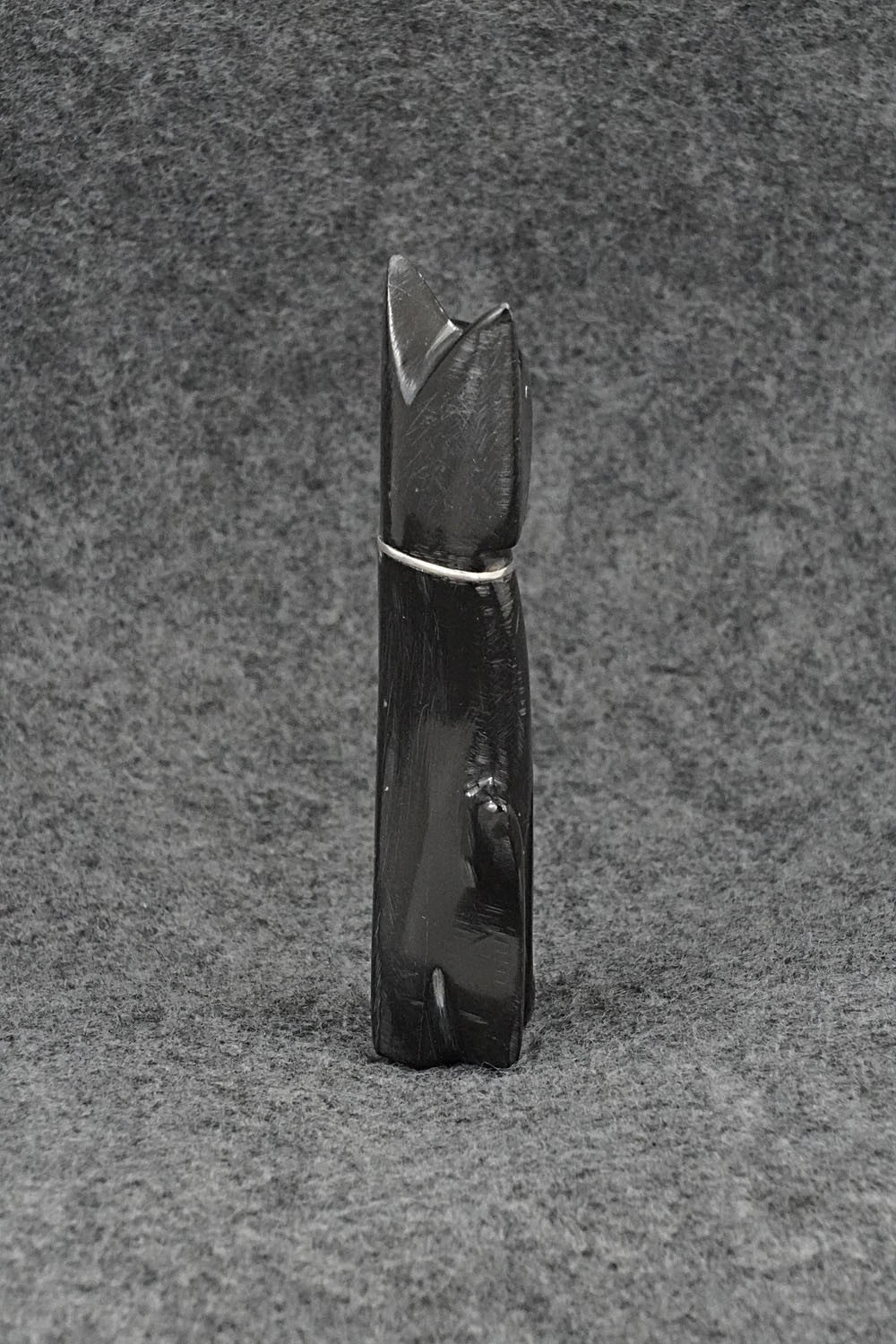 Cat Zuni Fetish Carving - Kenny Chavez