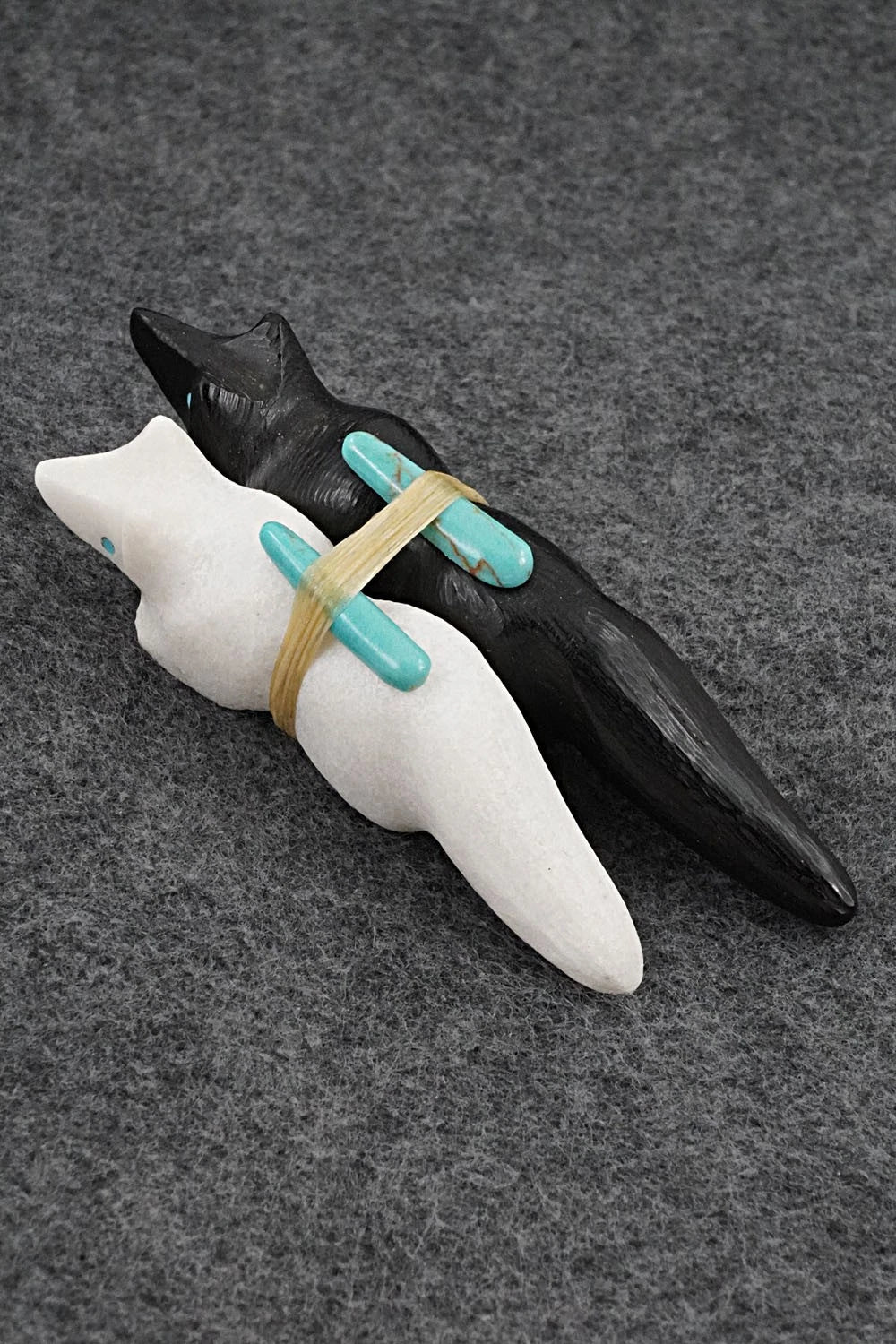 Wolf Zuni Fetish Carving - Herb Halate