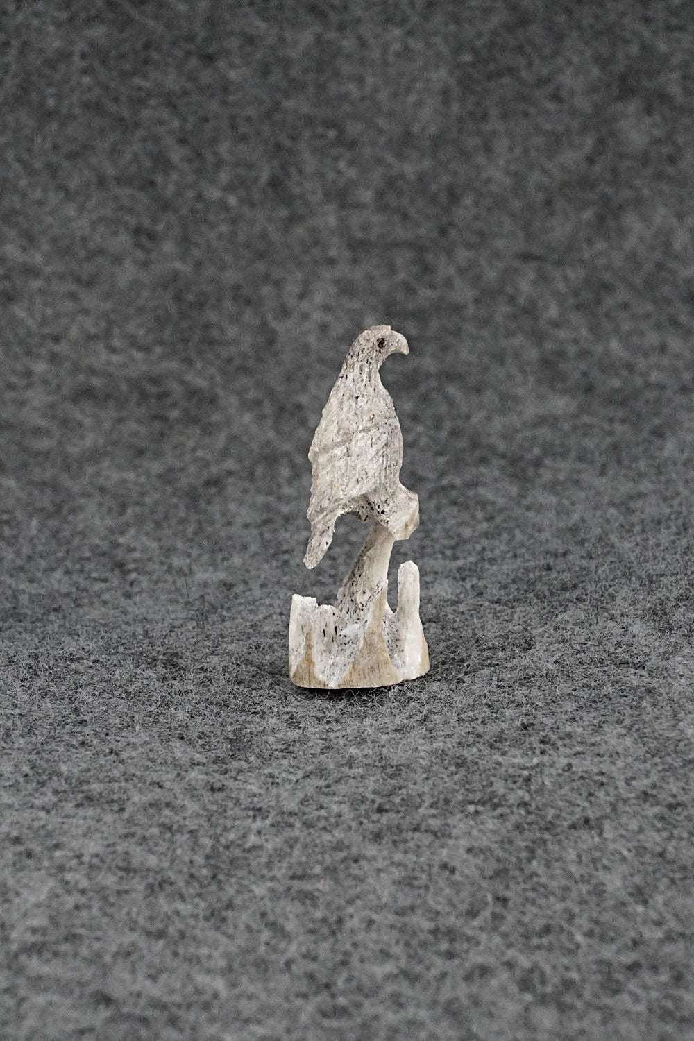 Eagle Zuni Fetish Carving - Ruben Najera
