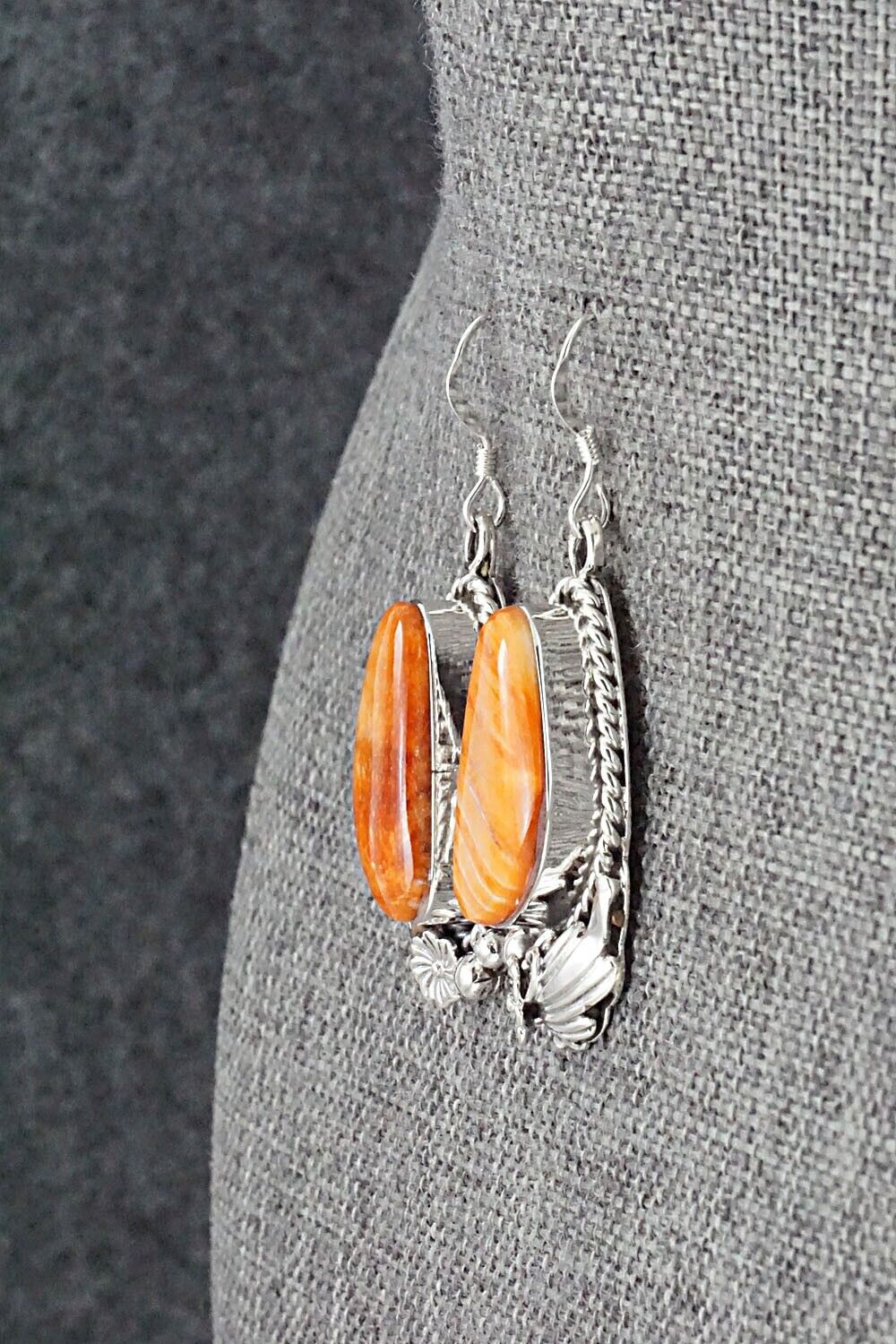 Spiny Oyster & Sterling Silver Earrings - Fannie Platero