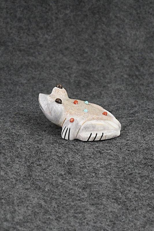 Frog Zuni Fetish Carving - Claudia Peina
