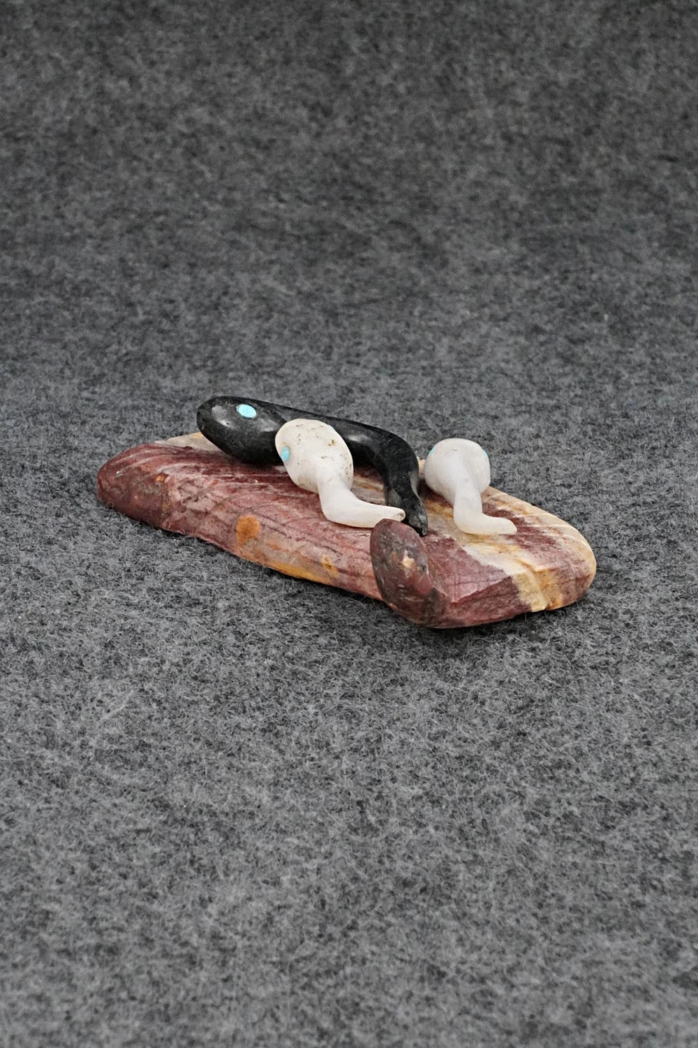 Tadpoles Zuni Fetish Carving - Lance Cheama