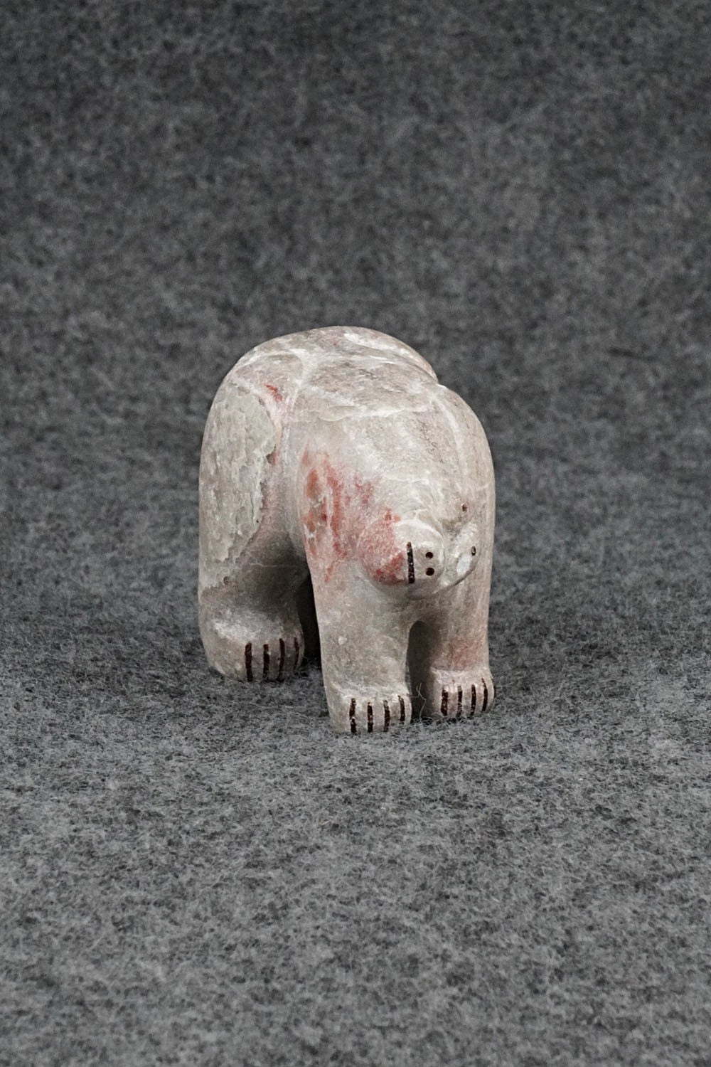 Bear Zuni Fetish Carving - Rick Kallestewa