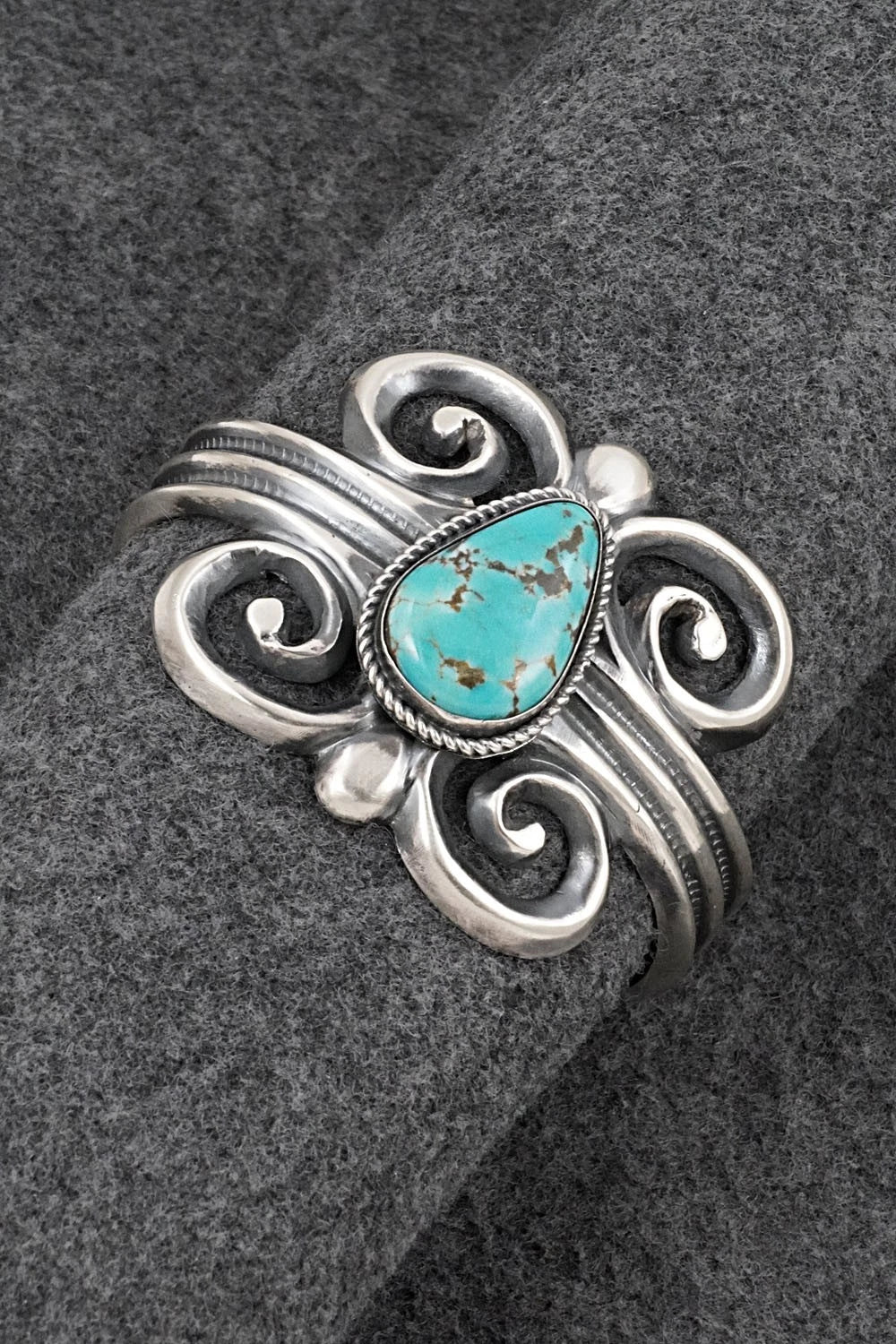 Turquoise & Sterling Silver Vintage Bracelet - ES Mitchell