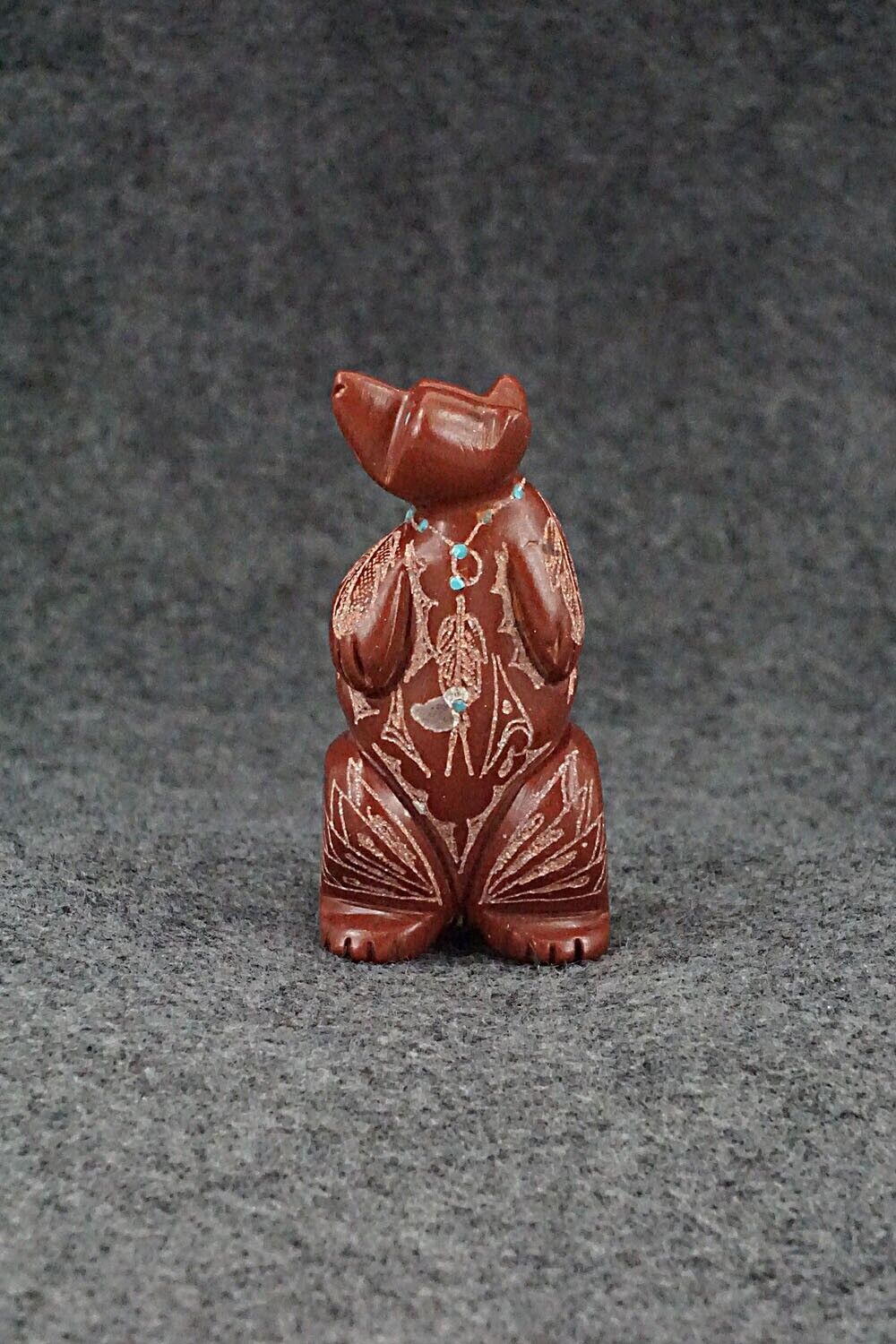 Bear Zuni Fetish Carving - Adrian Cachini