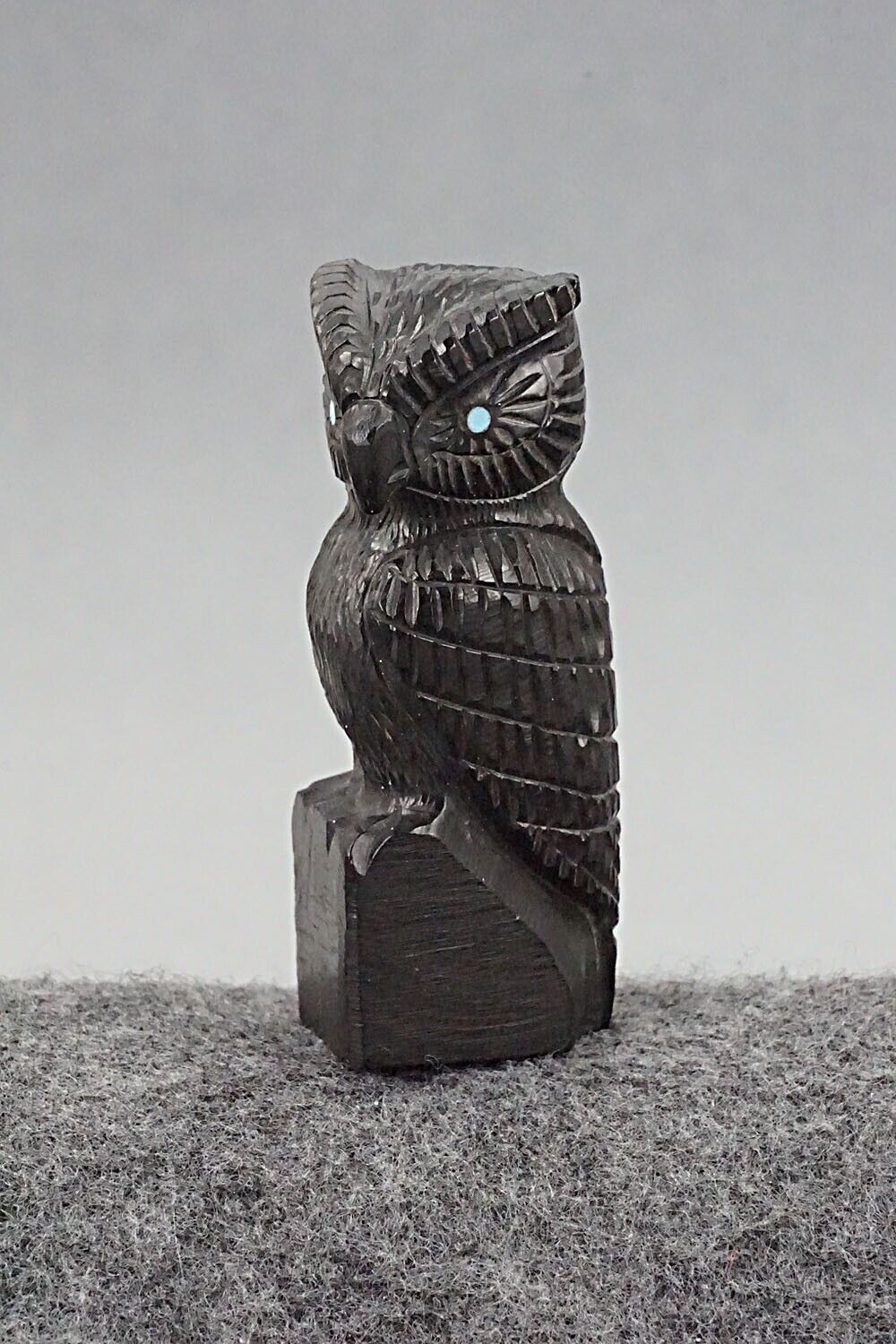 Owl Zuni Fetish Carving - Chris Peina