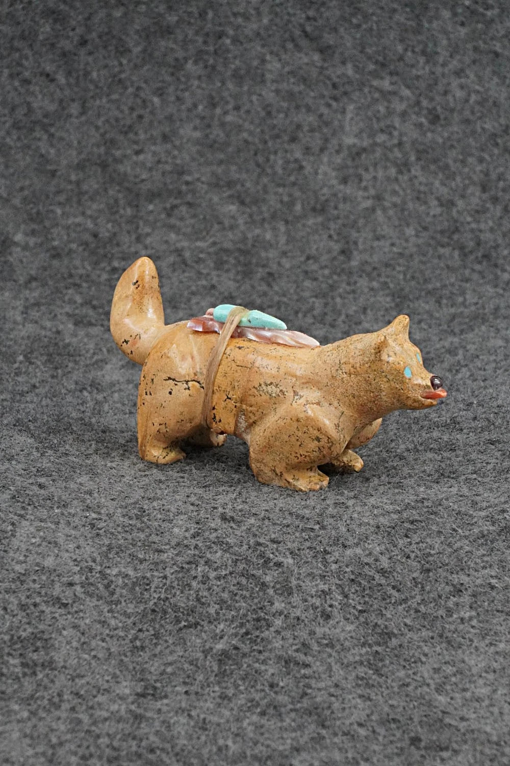 Wolf Zuni Fetish Carving - Freddie Leekya