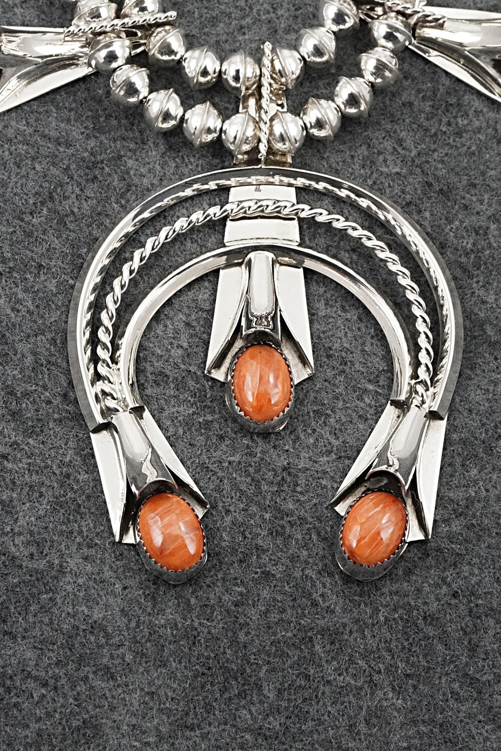 Spiny Oyster & Sterling Silver Squash Blossom Set - Louise Yazzie