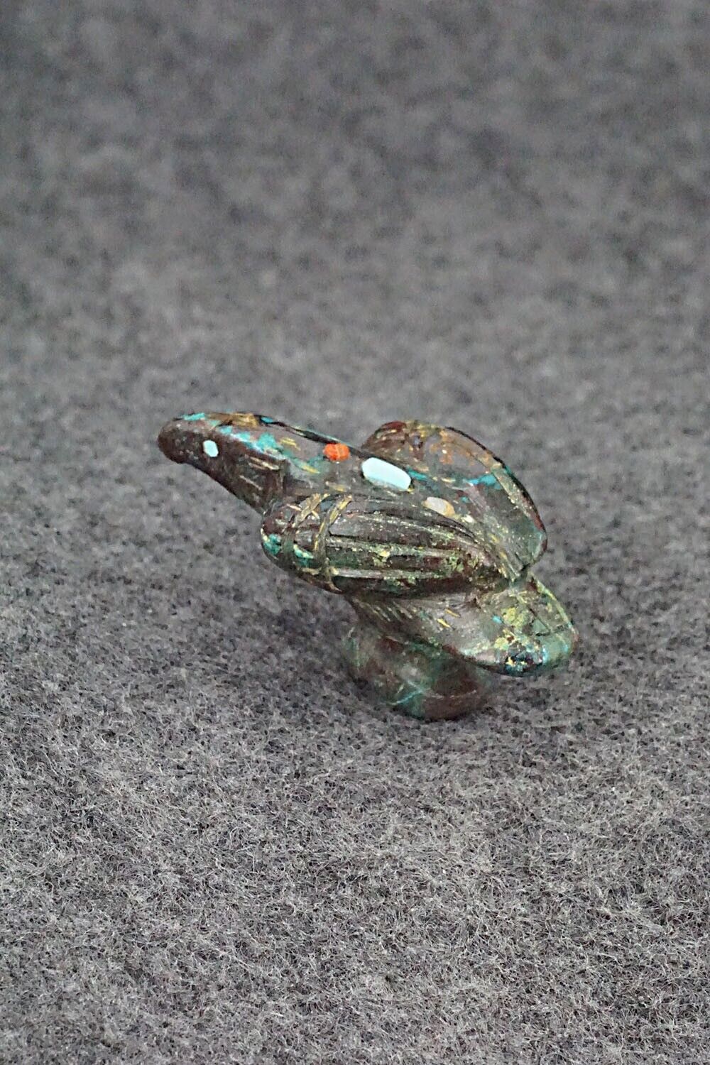 Eagle Zuni Fetish Carving - Donavan Laiwakete