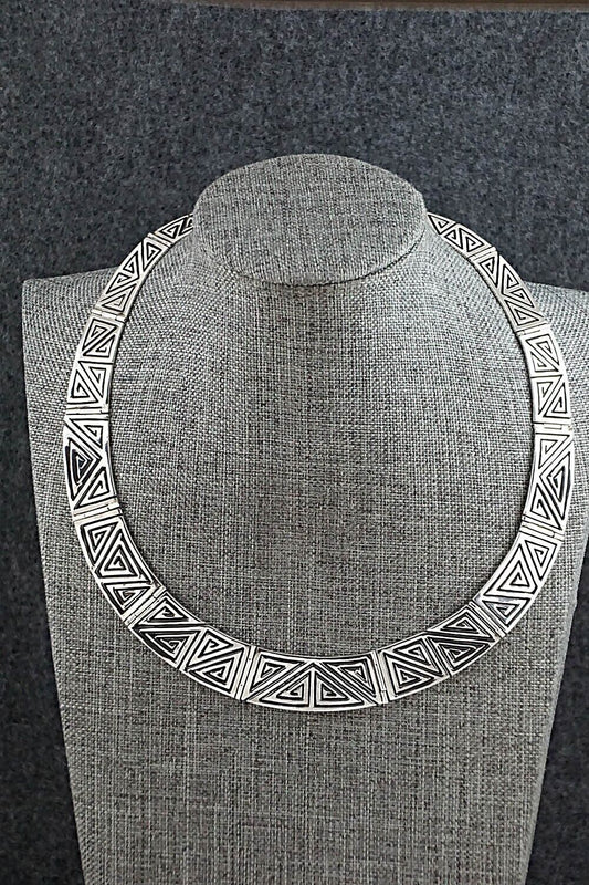 Sterling Silver Necklace - Elgin Tom