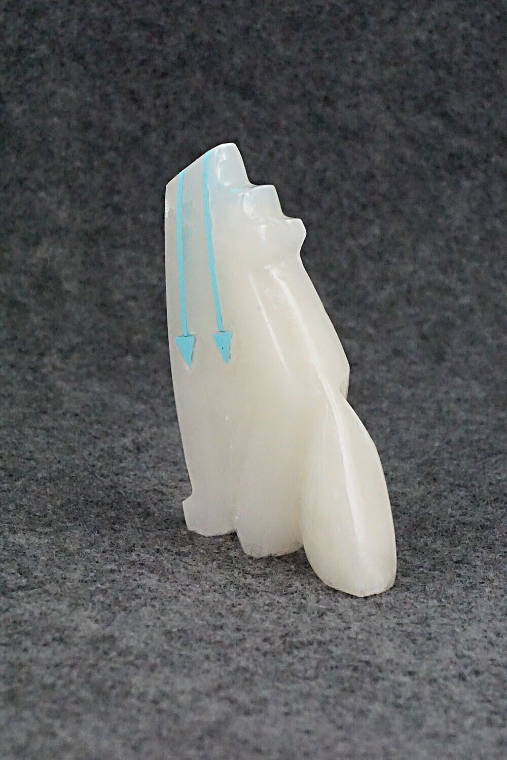 Wolf Zuni Fetish Carving - Bernard Laiwakete
