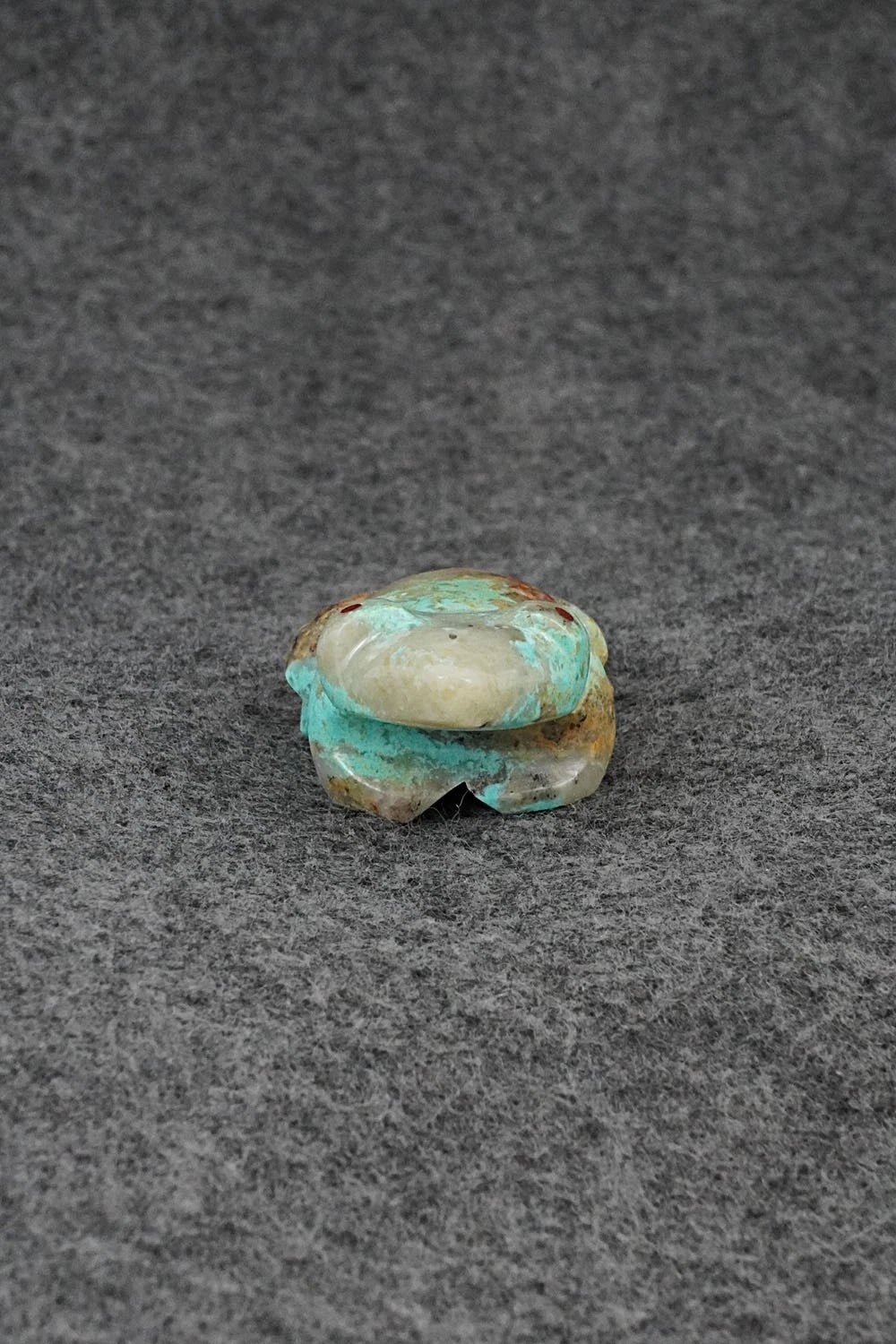 Frog Zuni Fetish Carving - Kenric Laiwekete