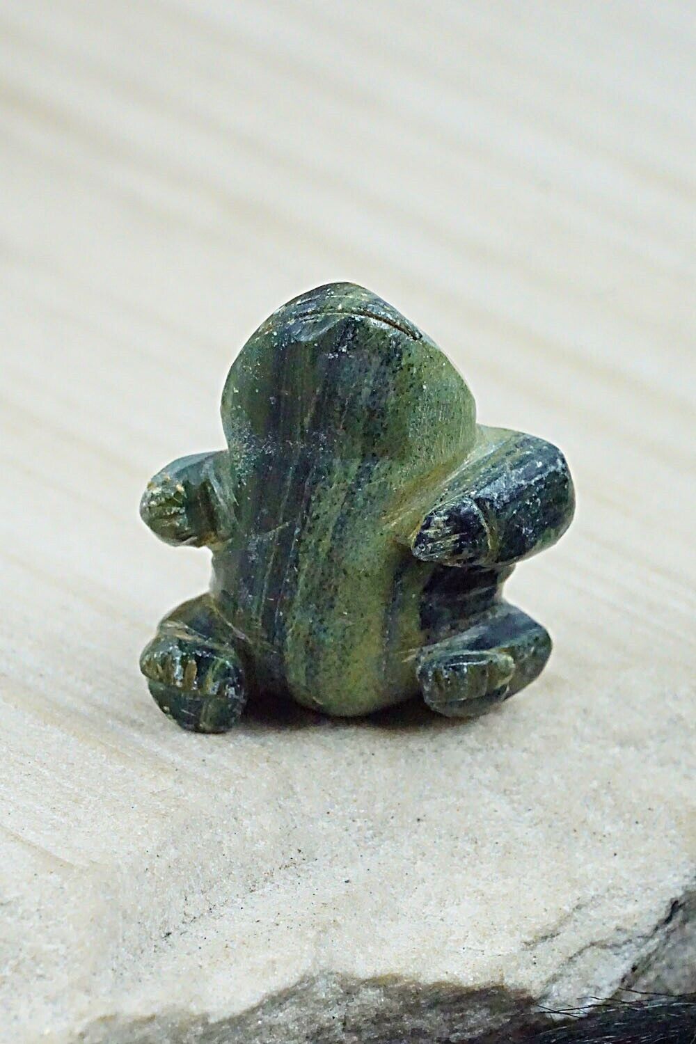 Frog Zuni Fetish Carving - Marcus Yuselaw